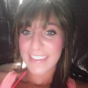 Meet your Posher, Kelli